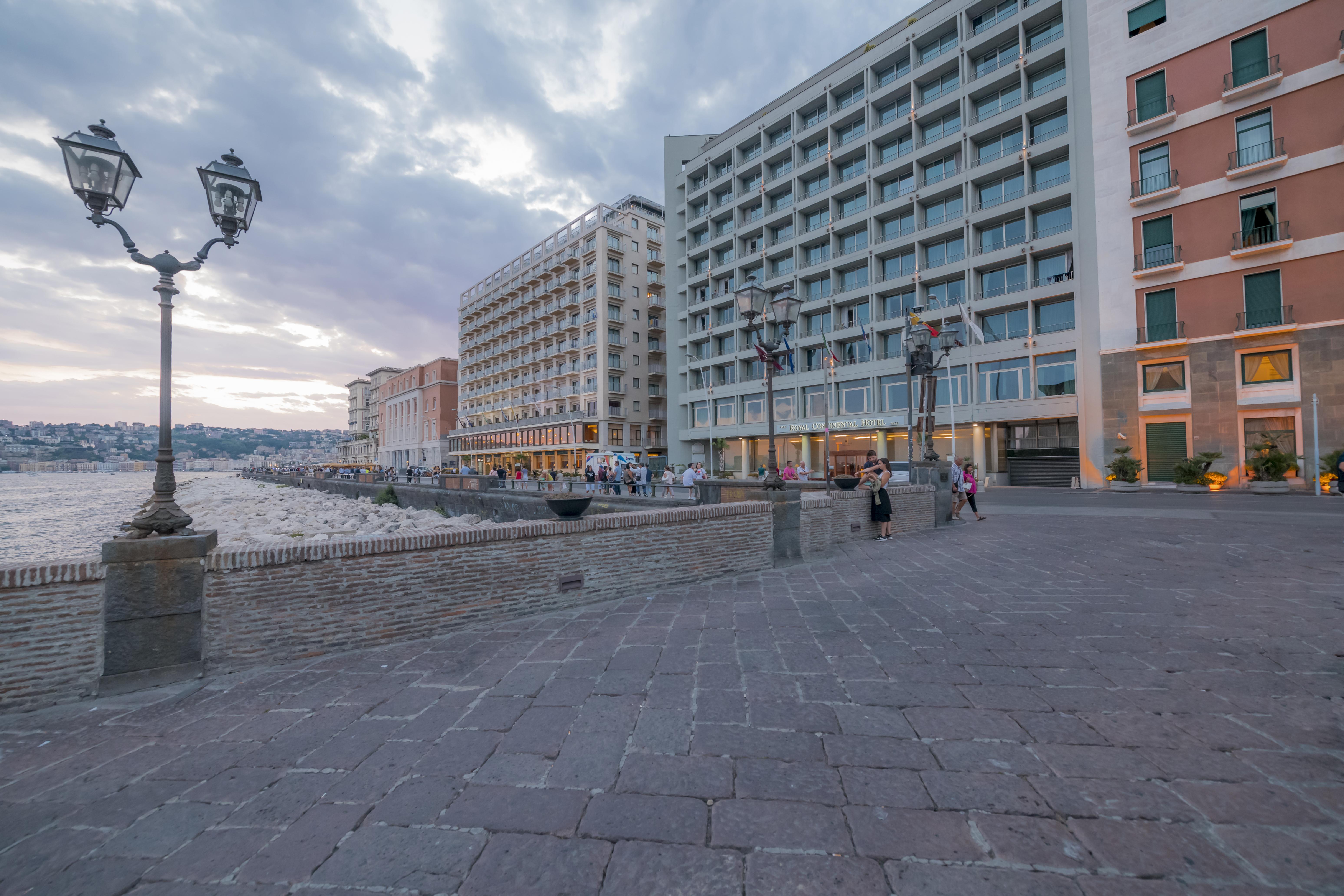 Hotel Royal Continental Nápoles Exterior foto